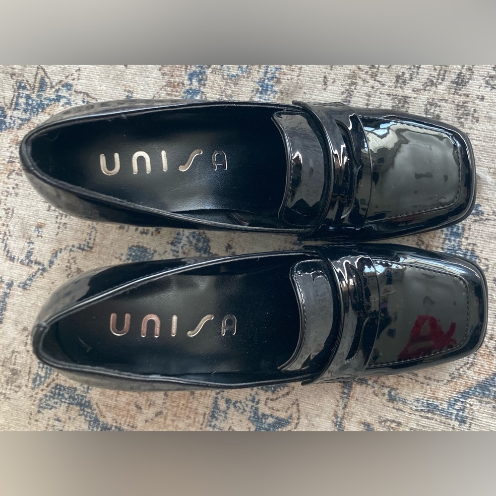 Unisa Women’s Vegan Patent Leather Look Chunky Heel Loafers - Picture 3 of 9